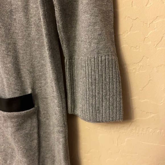 Jeanne Pierre Grey Knit Sweater Dress/Tunic w/Faux Leather Accents - Picture 7 of 12